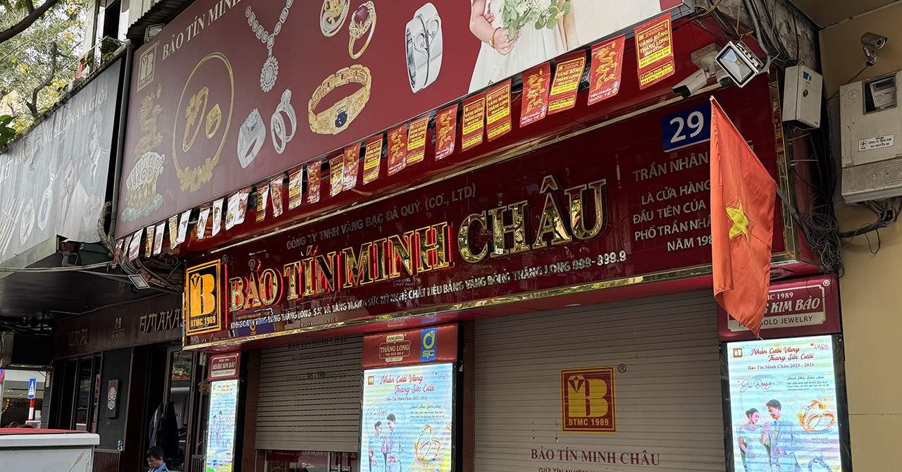 Cửa hàng vàng nổi tiếng của Bảo Tín Minh Châu ở Trần Nhân Tông bất ngờ đóng cửa
