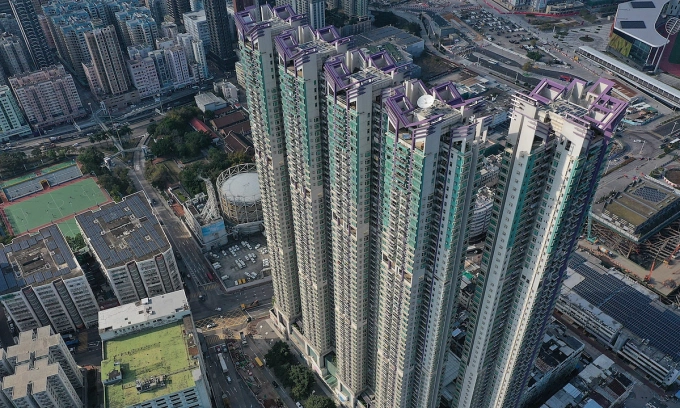 Hong Kong home prices jump to near 2-year peak