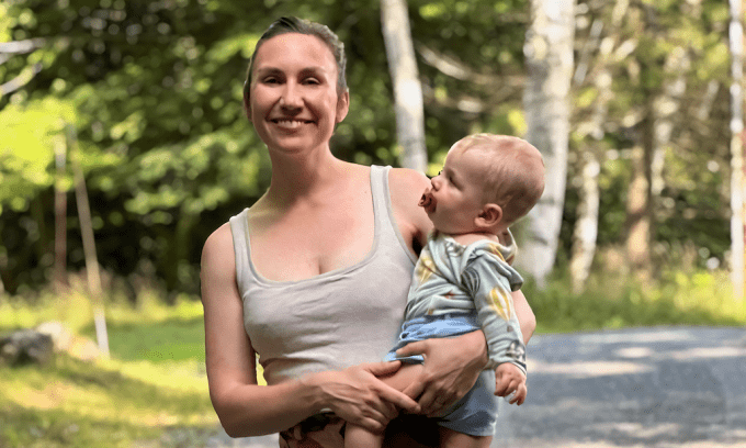 Mom leaves $95K-a-year job to sell baby sleep hats — now earns up to $90K a month