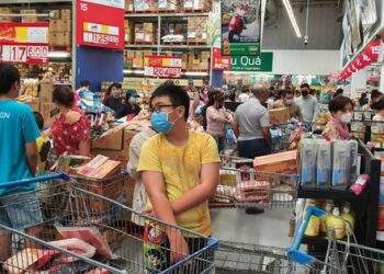 Tác động từ xung đột Trung Đông, chi phí lãi vay tăng cũng bào mòn lợi nhuận doanh nghiệp