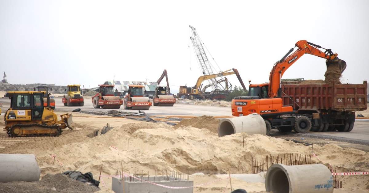 Tháo gỡ vướng mắc dự án cảng Mỹ Thủy 15.000 tỷ đồng