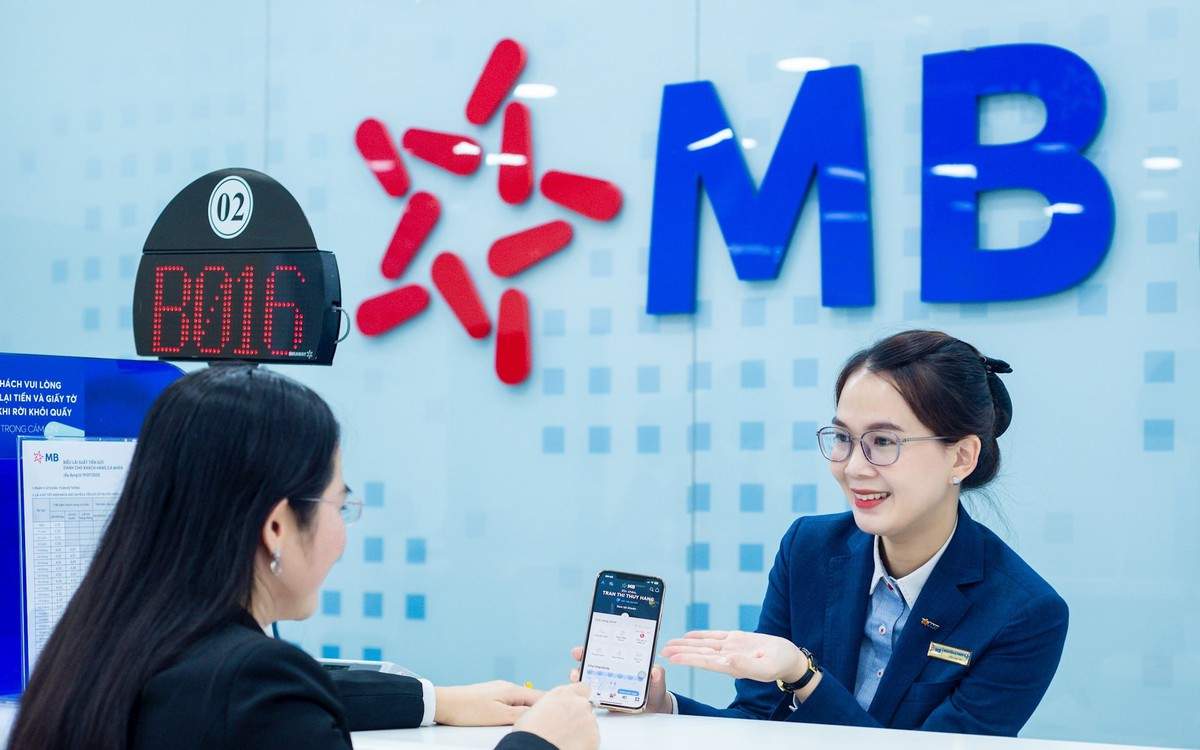 Vốn điều lệ vượt 100 nghìn tỷ, chia cổ tức "khủng"