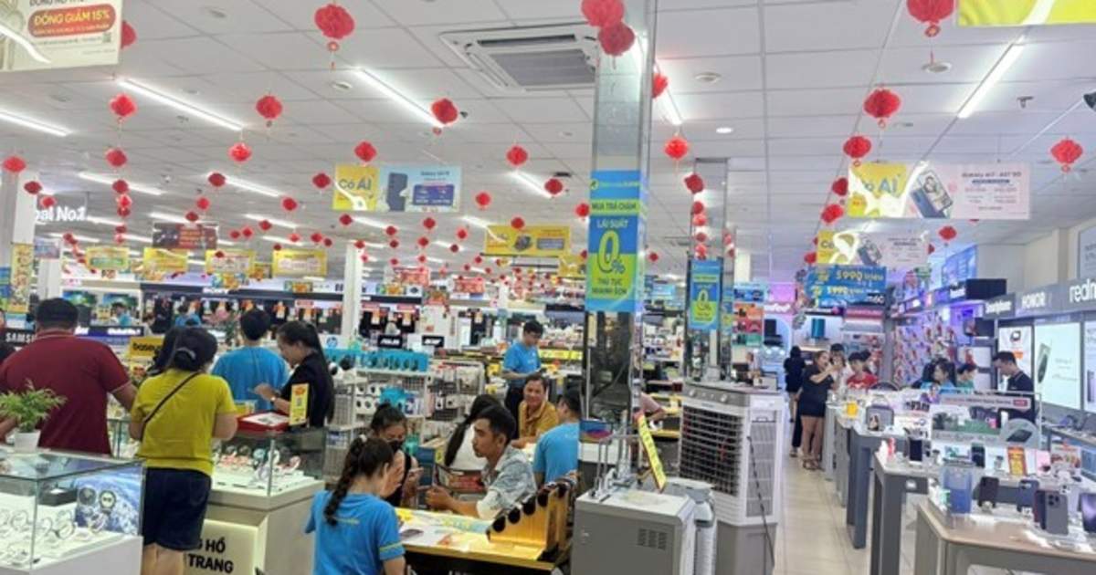 Doanh thu DMX tăng 33% bất chấp giảm cửa hàng