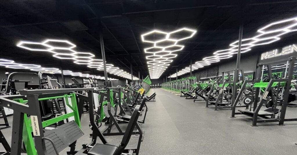 Chủ phòng gym thu 100 tỷ, đi xe sang rồi nhận kết buồn