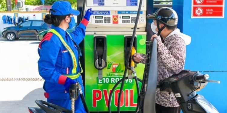 Cục Công nghiệp yêu cầu công bố danh mục xe tương thích xăng E10