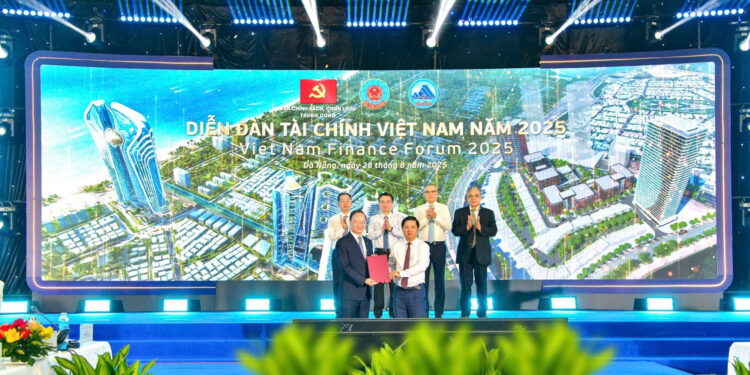 Đà Nẵng hợp tác với Vietcombank phát triển dịch vụ tại IFC Đà Nẵng 1 Đà Nẵng hợp tác với Vietcombank phát triển dịch vụ tại IFC Đà Nẵng
