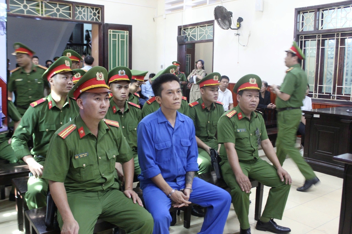 Đang xét xử giang hồ Tài 'đen' cùng đồng bọn trong vụ cướp ngân hàng tại Gia Lai