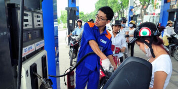 Dầu thế giới đi ngang, trong nước có giá mới