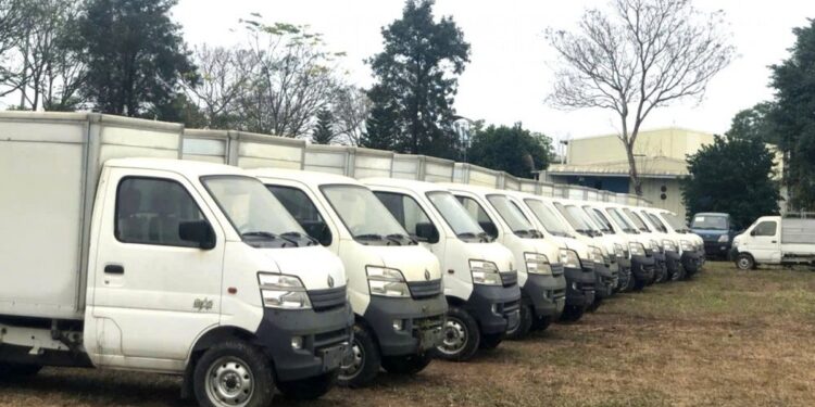 Doanh nghiệp ô tô lớn nhất sàn chứng khoán bán đấu giá 141 xe ô tô tải, giá khởi điểm trung bình hơn 66 triệu/xe Doanh nghiệp ô tô lớn nhất sàn chứng khoán bán đấu giá 141 xe ô tô tải, giá khởi điểm trung bình hơn 66 triệu/xe