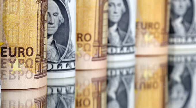 Dollar inches down against dong on black market 1 Dollar inches down against dong on black market
