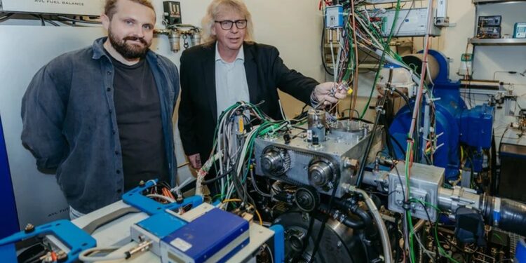 Động cơ đột phá 'Made in Germany' này có thể 'khai tử' động cơ diesel mà không gây ra khí thải