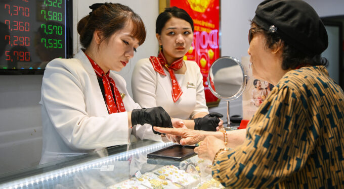 Gold prices plunge 17% from peak