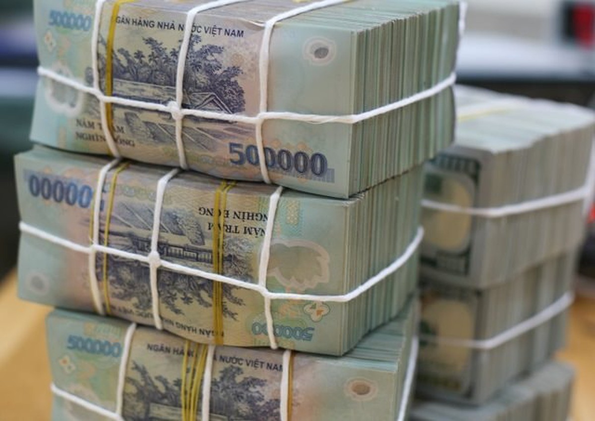 “Gửi tiết kiệm lãi suất tới 8%/năm nhưng tôi vẫn quyết định rút ra rồi gửi lại toàn bộ” 2 “Gửi tiết kiệm lãi suất tới 8%/năm nhưng tôi vẫn quyết định rút ra rồi gửi lại toàn bộ”