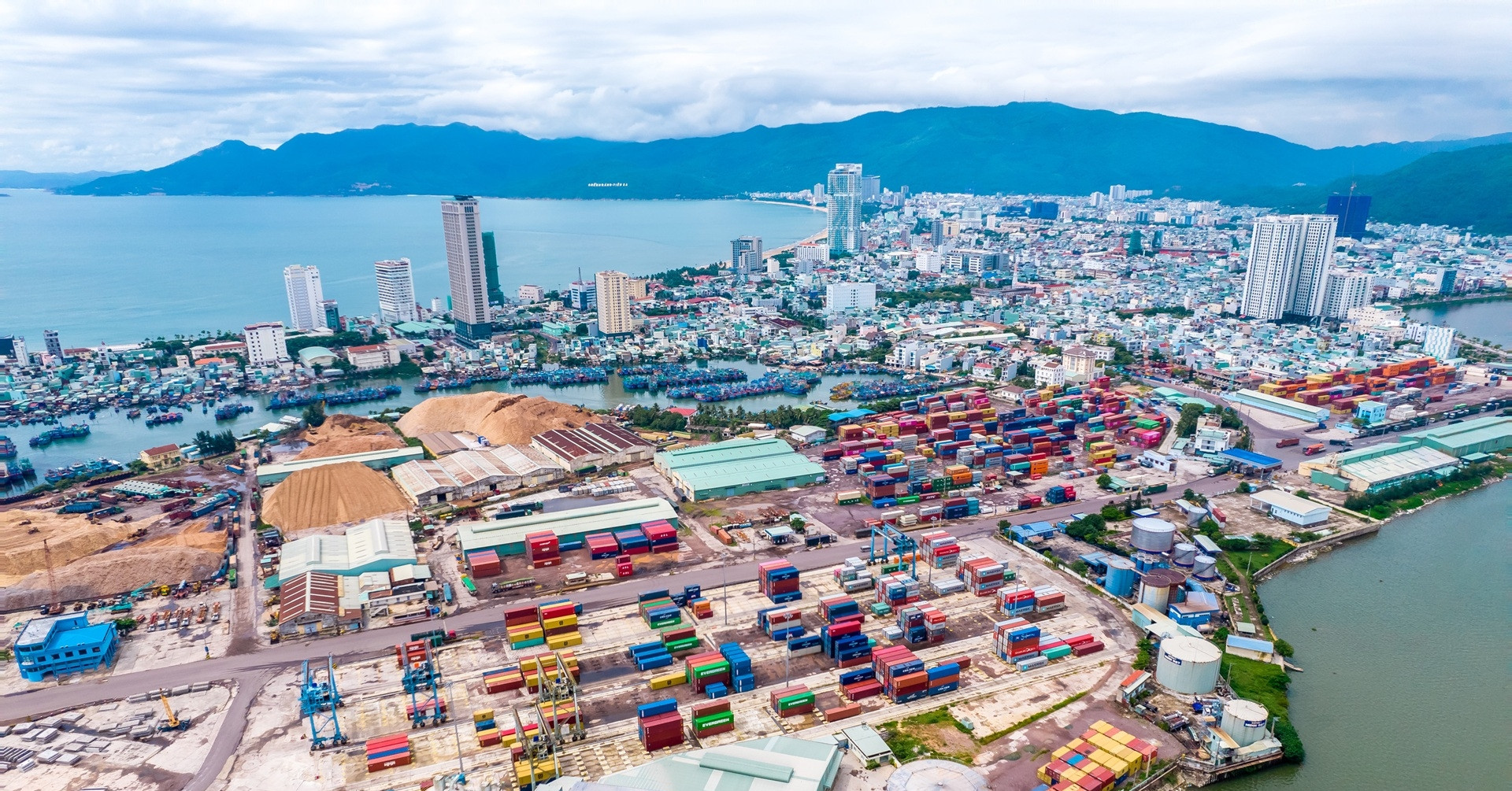 Hạ tầng công nghiệp bứt phá, Gia Lai rộng cửa đón ‘đại bàng về làm tổ’ Hạ tầng công nghiệp bứt phá, Gia Lai rộng cửa đón ‘đại bàng về làm tổ’
