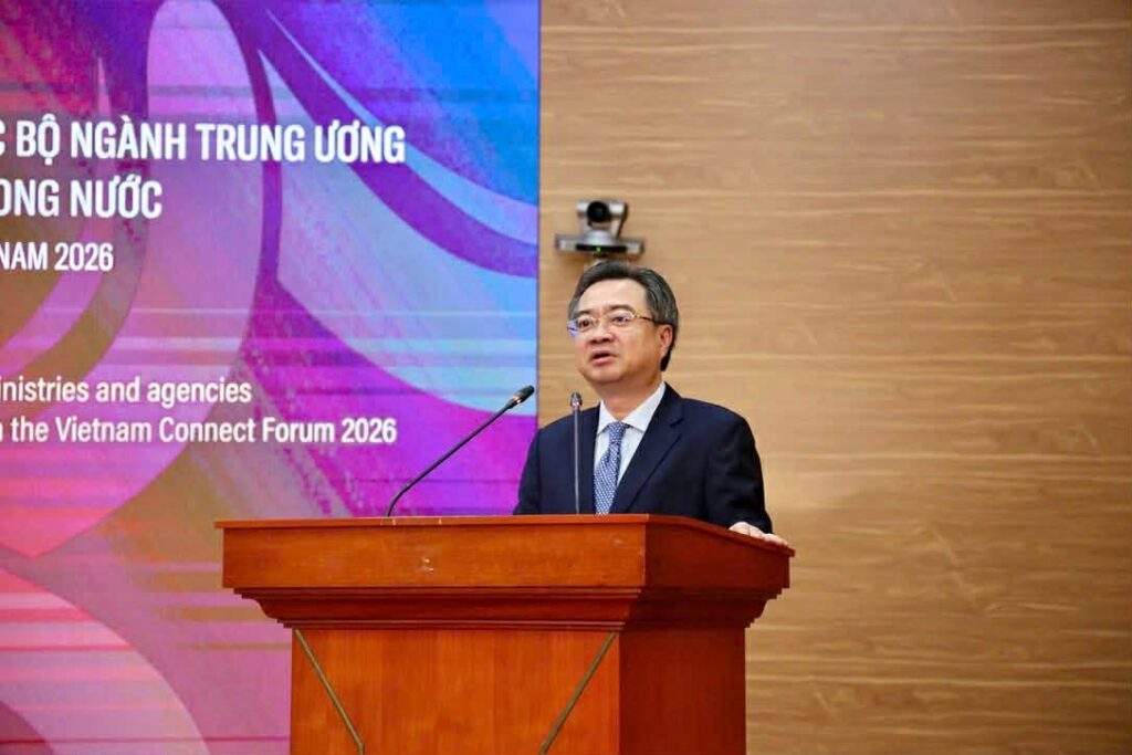 Ủy viên Bộ Chính trị, Bí thư Trung ương Đảng, Trưởng ban Chính sách, Chiến lược Trung ương Nguyễn Thanh Nghị phát biểu tại buổi làm việc. 