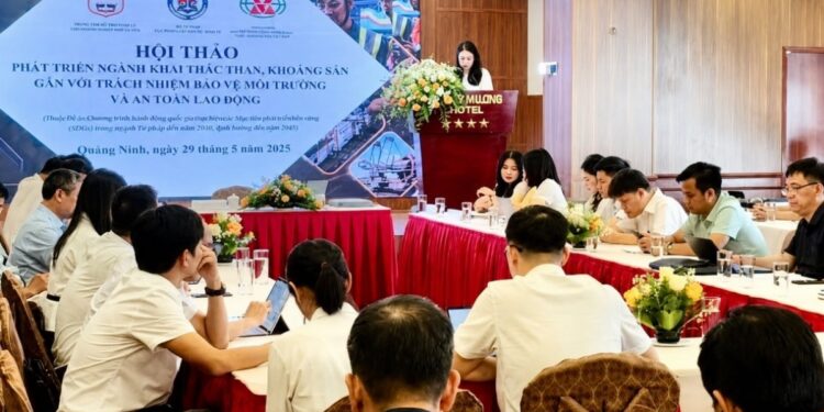Khai thác than, khoáng sản gắn với trách nhiệm bảo vệ môi trường