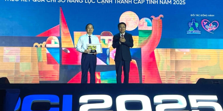 Lần đầu xếp hạng năng lực cạnh tranh 34 tỉnh, thành phố sau sáp nhập