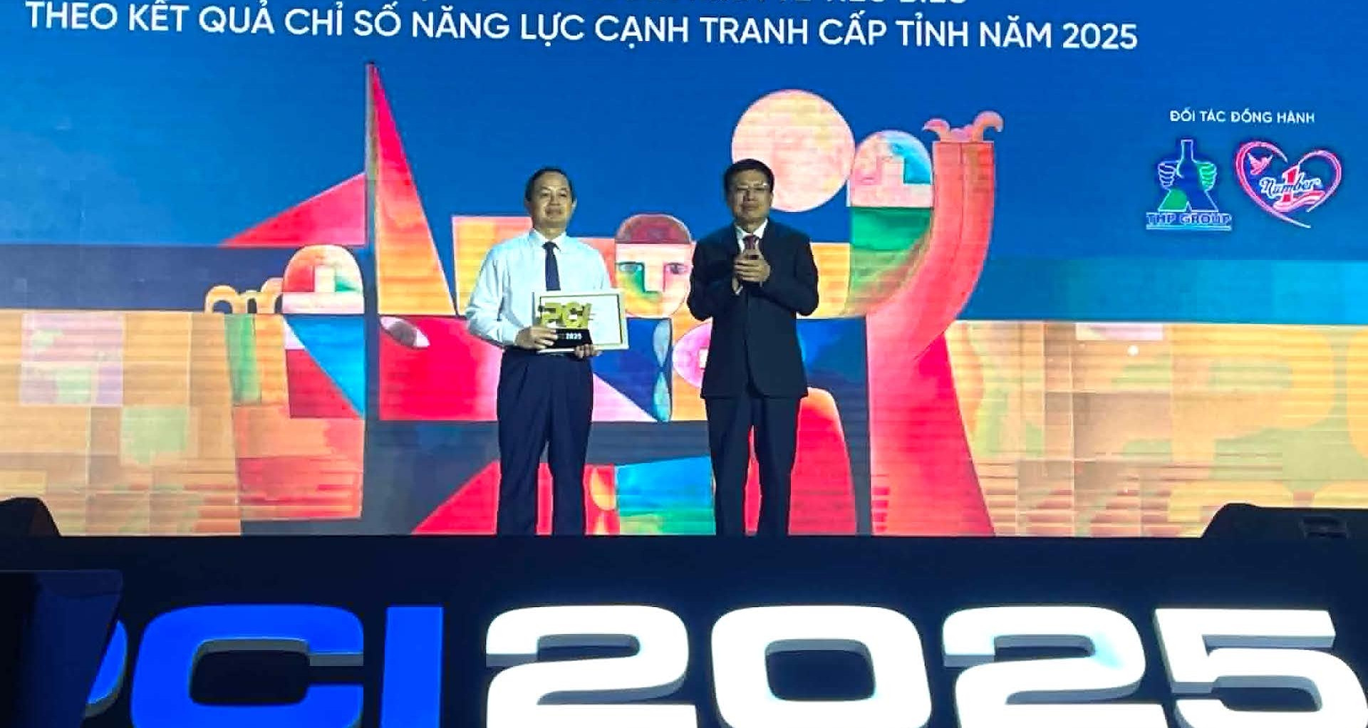 Lần đầu xếp hạng năng lực cạnh tranh 34 tỉnh, thành phố sau sáp nhập