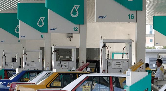 Malaysia mulls cutting fuel subsidies for high-income groups 1 Malaysia mulls cutting fuel subsidies for high-income groups