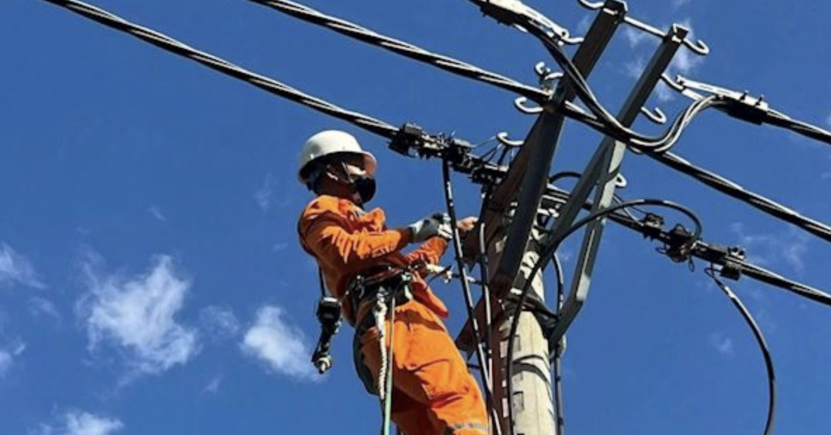 Nắng nóng như đổ lửa, tiêu thụ điện ở Hà Nội lập kỷ lục lịch sử
