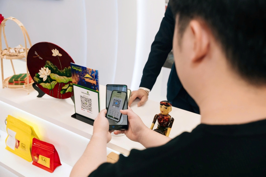Ngân hàng số: Cuộc cách mạng thanh toán QR tại Việt Nam 2 Ngân hàng số: Cuộc cách mạng thanh toán QR tại Việt Nam