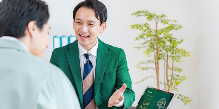 Nhân sự bất động sản, ngân hàng… đa dạng hóa thu nhập từ tư vấn bảo hiểm