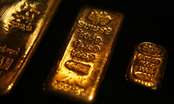 Which Southeast Asian country has bought the most gold this year?