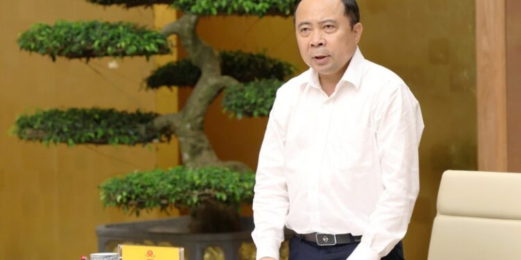 Yêu cầu tháo gỡ vướng mắc, thúc đẩy giải ngân vốn khoa học công nghệ 1 Bộ trưởng Bộ Khoa học và Công nghệ Vũ Hải Quân báo cáo tại Hội nghị - Ảnh: VGP