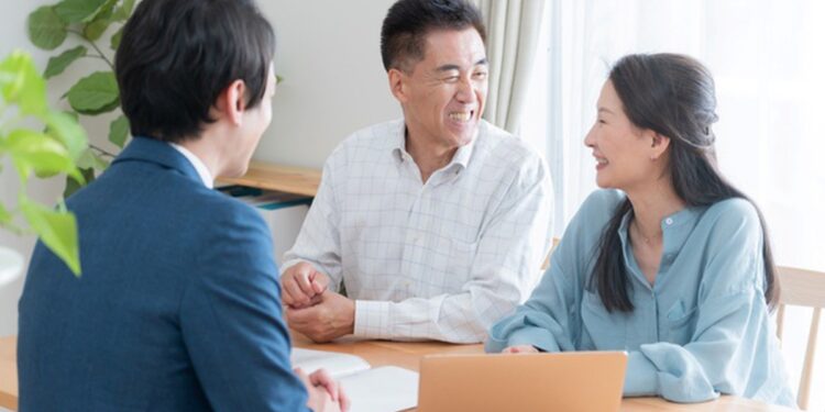 Vì sao nhiều nhân sự bất động sản, ngân hàng lâu năm… chuyển sang tư vấn bảo hiểm?