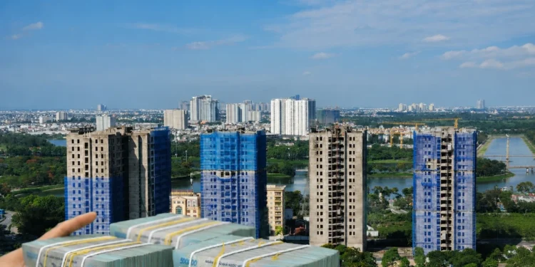 Ngân hàng Nhà nước ‘nới room’ tín dụng bất động sản