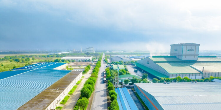 Từ phát triển hạ tầng đến kiến tạo hệ sinh thái công nghiệp 1 Từ phát triển hạ tầng đến kiến tạo hệ sinh thái công nghiệp