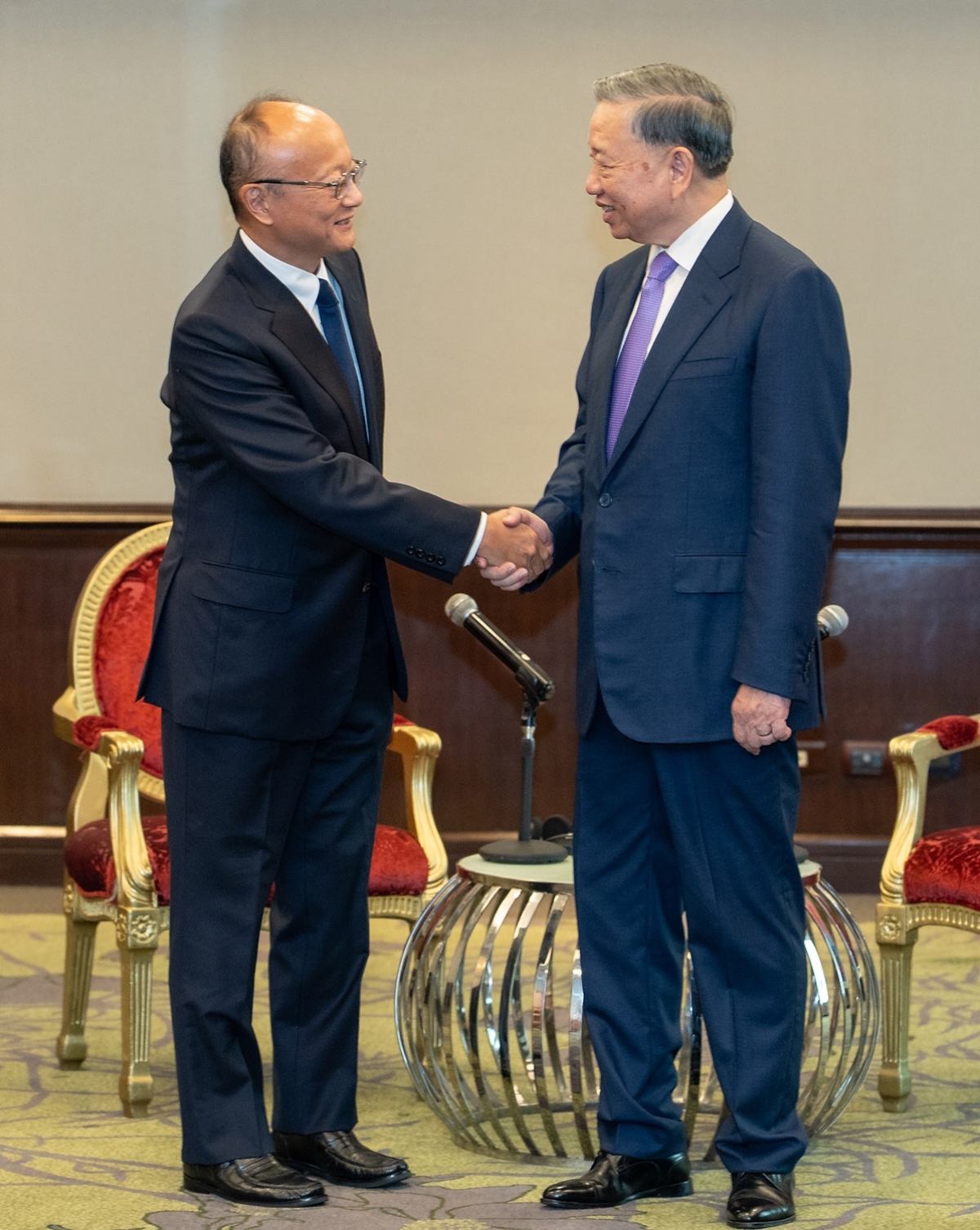 ADB president backs Vietnam’s “Era of National Rise” ADB president backs Vietnam’s “Era of National Rise”