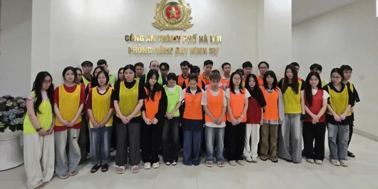 Bắt giám đốc công ty cùng 17 đối tượng giúp quảng cáo web đánh bạc Bắt giám đốc công ty cùng 17 đối tượng giúp quảng cáo web đánh bạc