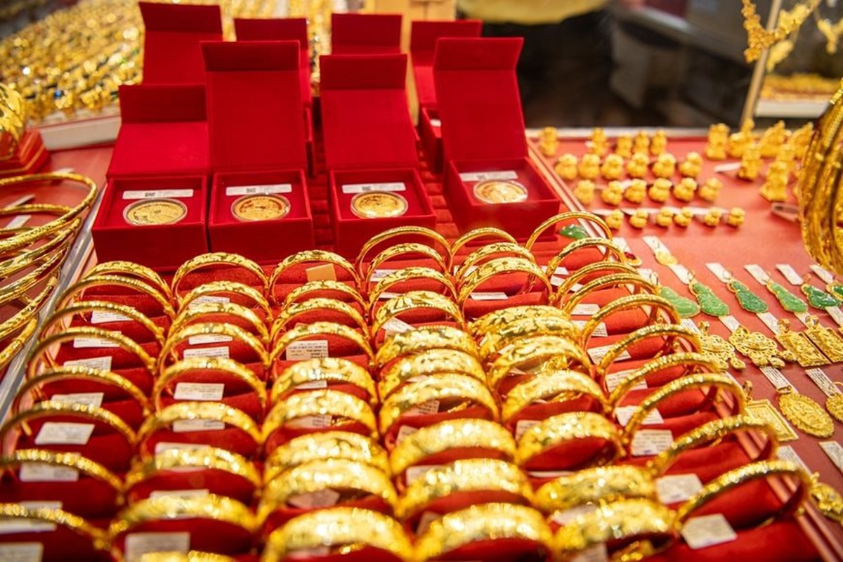 Giá vàng SJC, vàng nhẫn hôm nay (3/6): Tiếp tục giảm
