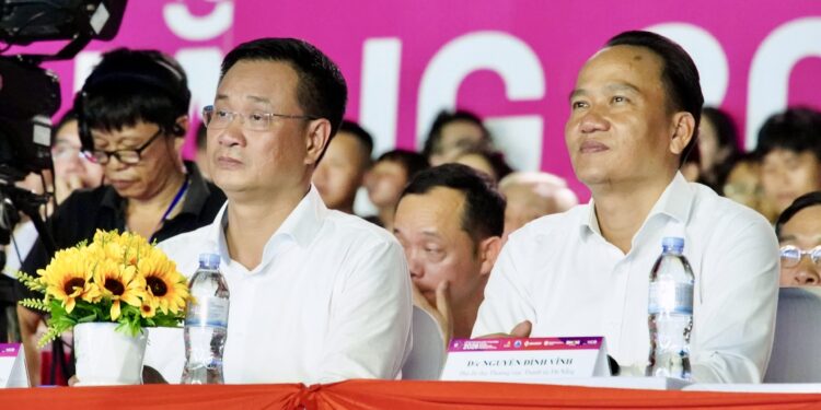 Khai mạc DIFF 2026: Đêm nghệ thuật ánh sáng kích hoạt làn sóng tăng trưởng kinh tế du lịch Đà Nẵng Khai mạc DIFF 2026: Đêm nghệ thuật ánh sáng kích hoạt làn sóng tăng trưởng kinh tế du lịch Đà Nẵng