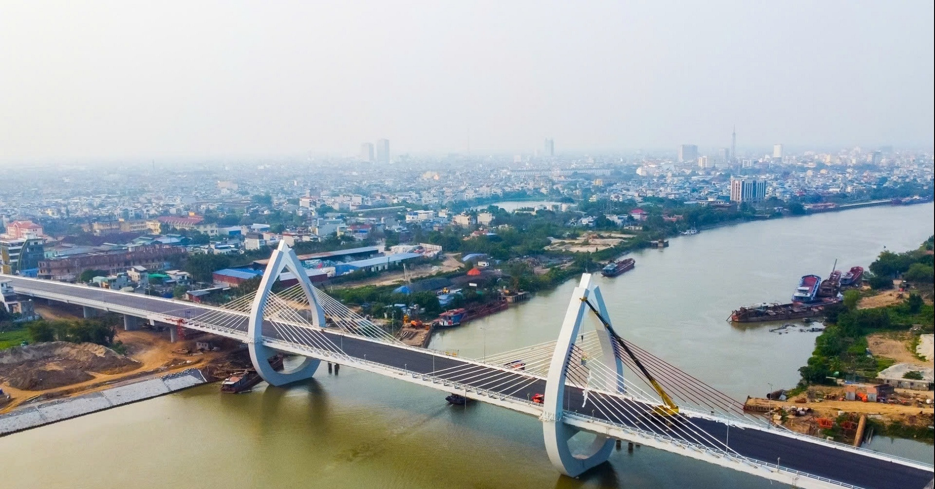 Ưu tiên đầu tư hạ tầng, mở ra không gian phát triển mới
