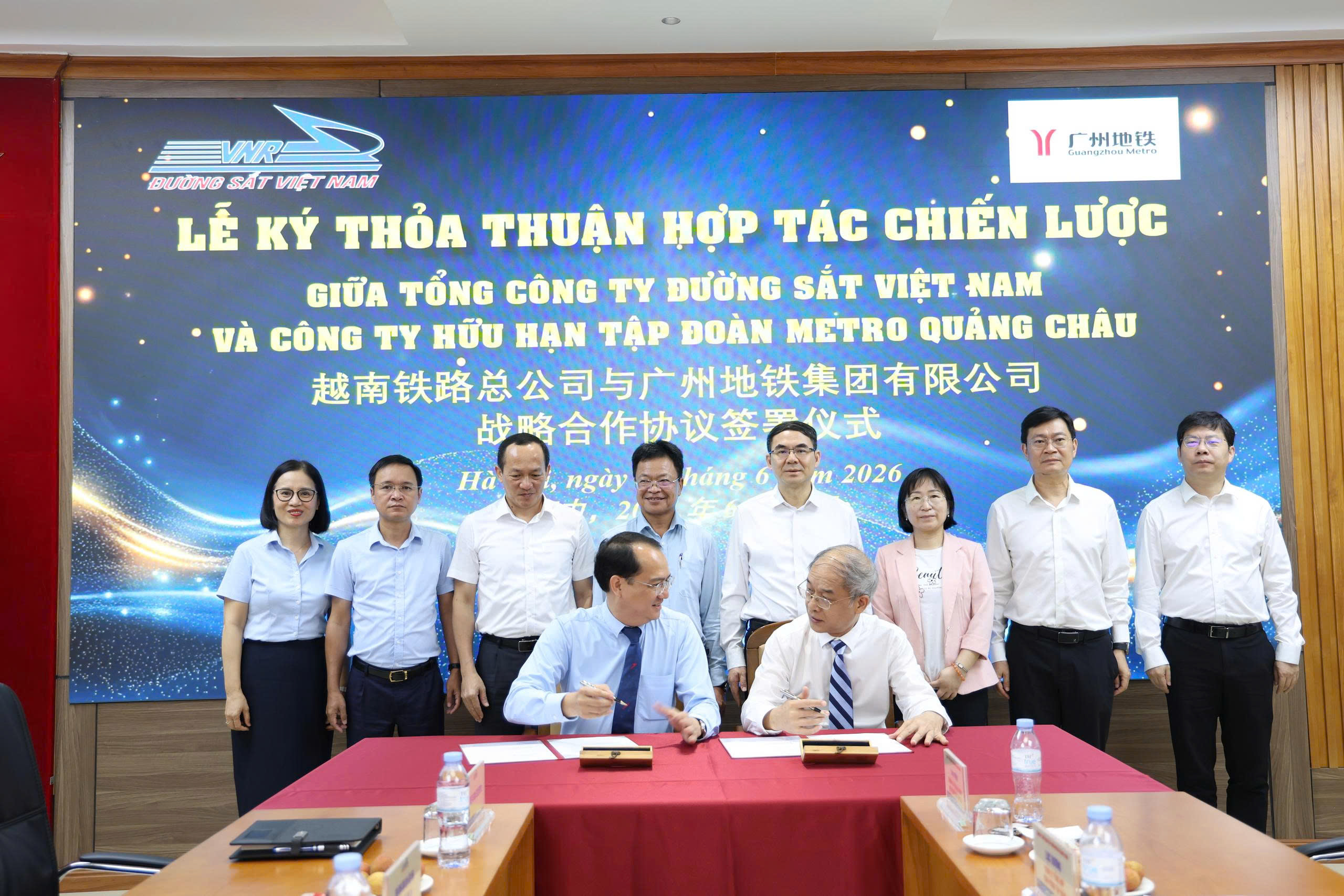 VNR và Metro Quảng Châu ký hợp tác chiến lược về điện khí hóa và đường sắt đô thị Việt Nam