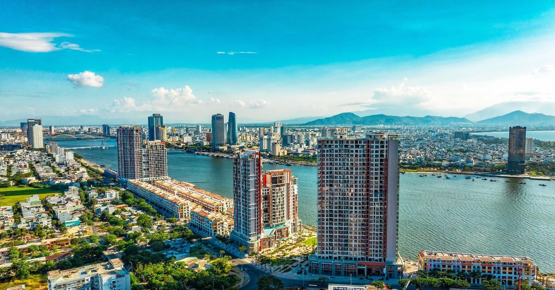 ‘Bảo chứng pháp lý’ và tiến độ thần tốc