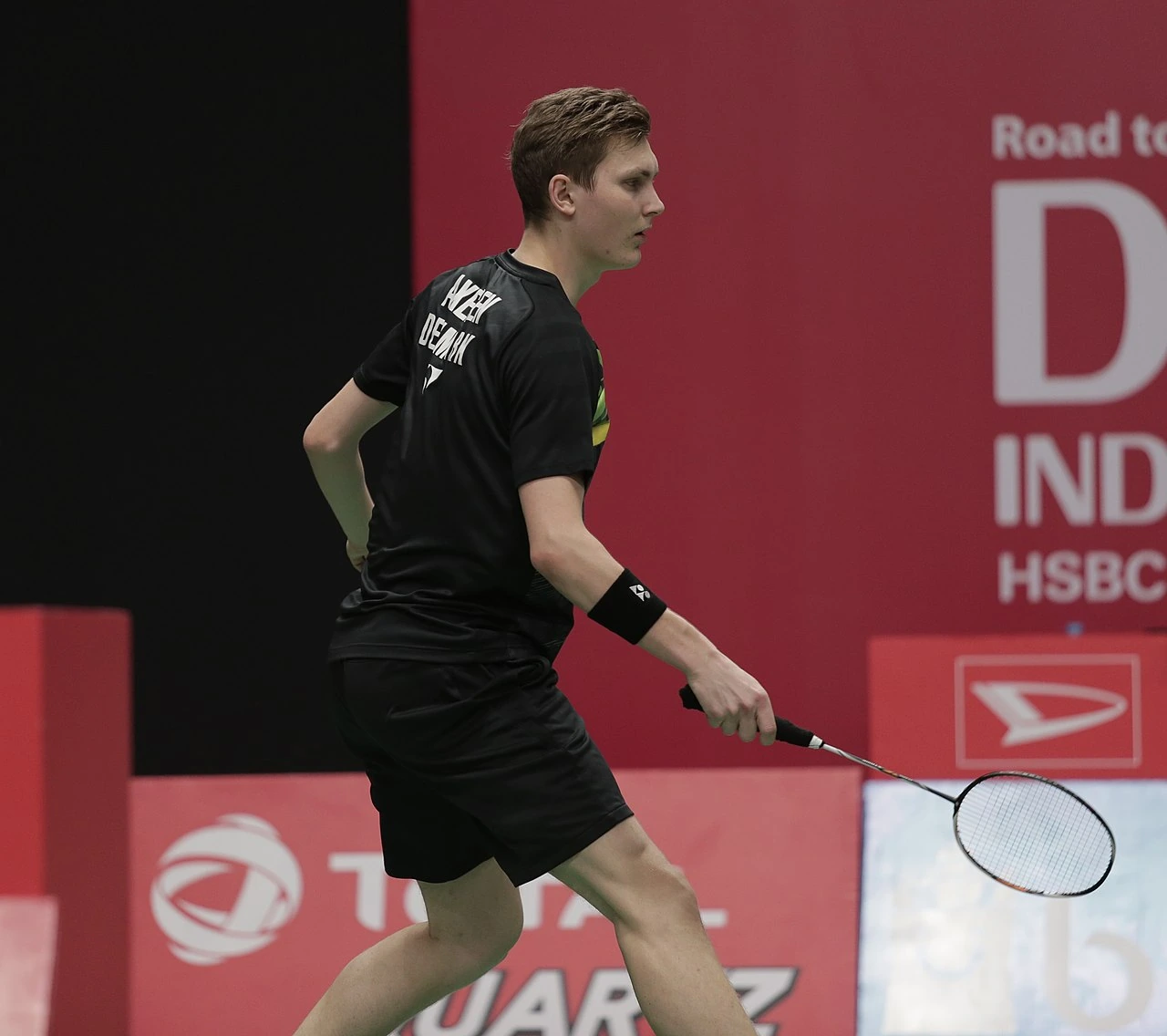 Viktor Axelsen in action during the Indonesia Masters 2018 badminton match