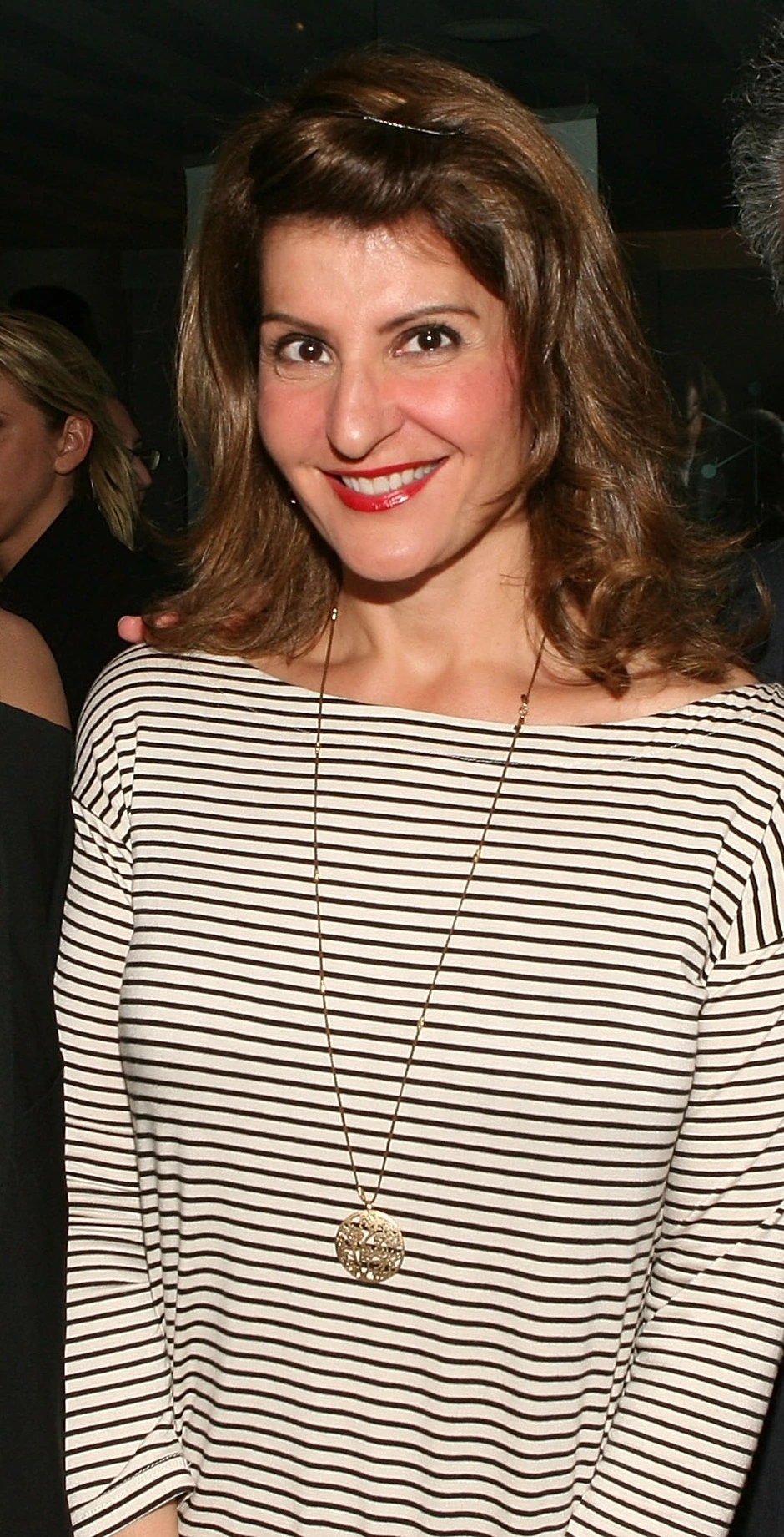net worth of nia vardalos