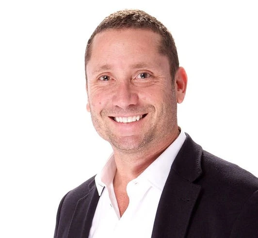 Headshot of Tom Villante, fintech entrepreneur and co-founder/CEO of YapStone