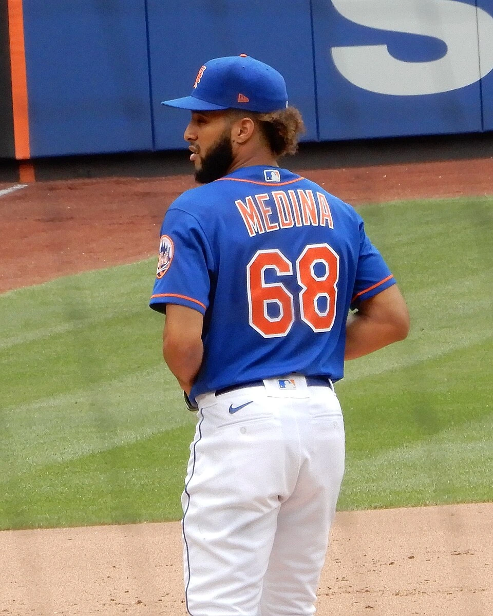 Yoervis Medina Net Worth: Latest Estimate and Breakdown