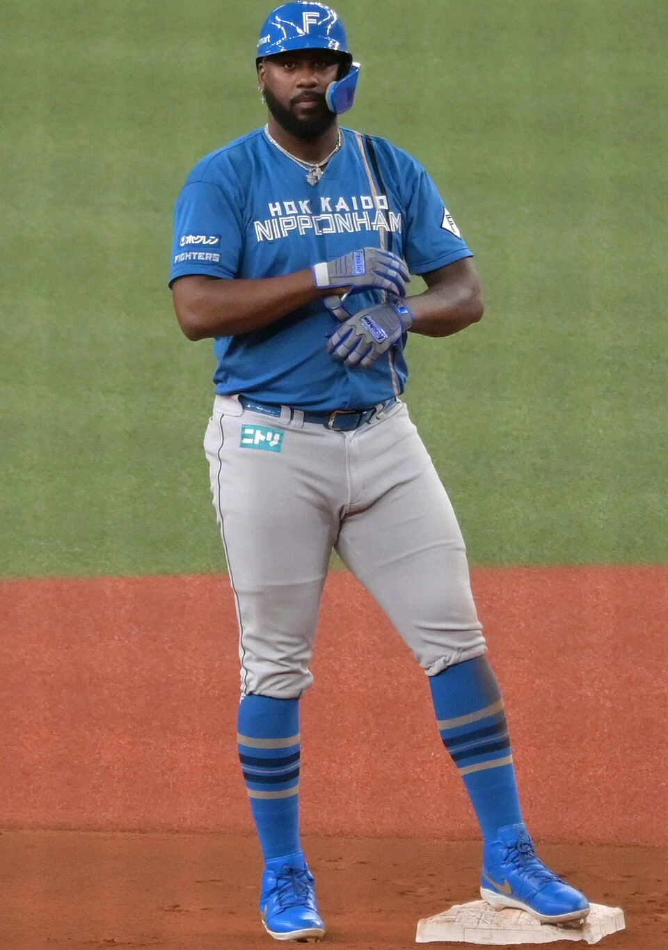Franmil Federico Reyes in a baseball uniform on the field
