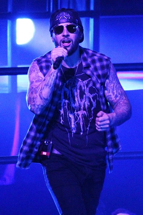 M. Shadows of Avenged Sevenfold performing on stage