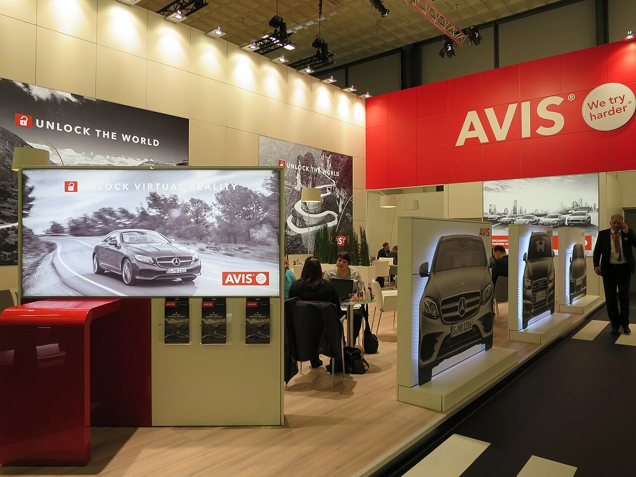 Photo of Joseph Vittoria business executive, Avis Rent a Car (Joseph V. Vittoria)
