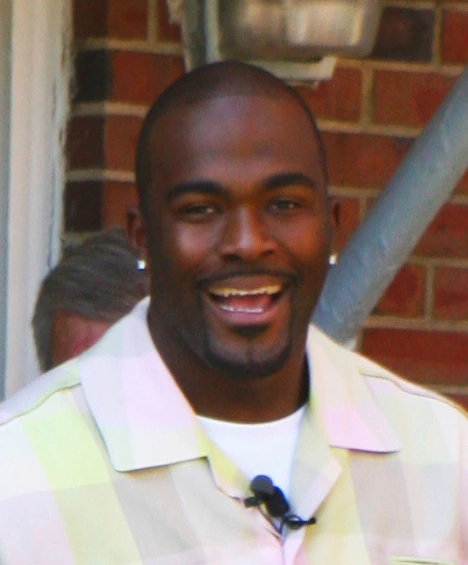 Mario Williams Net Worth: How Estimates Are Calculated