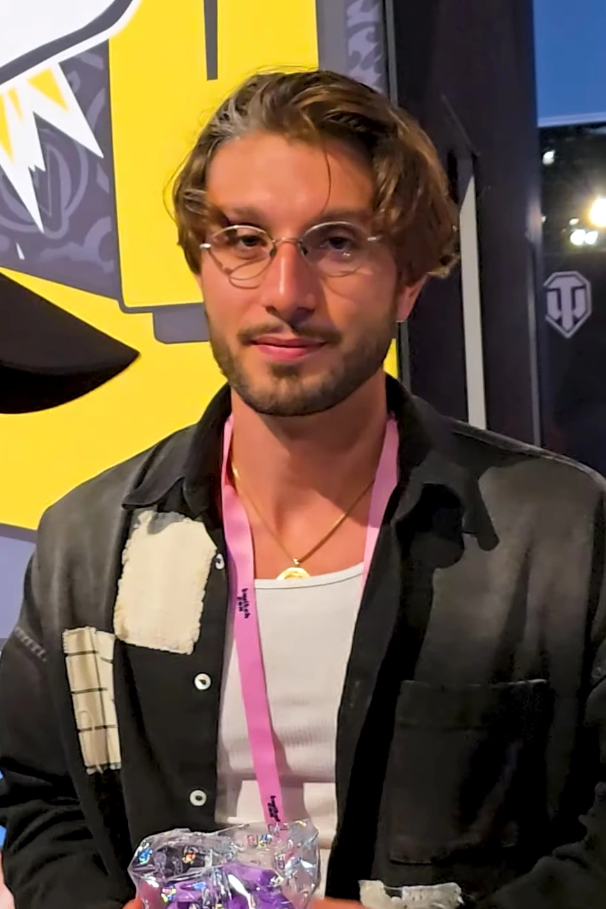 bbno$ Net Worth: How It’s Estimated, Data Sources, and Reddit Claims