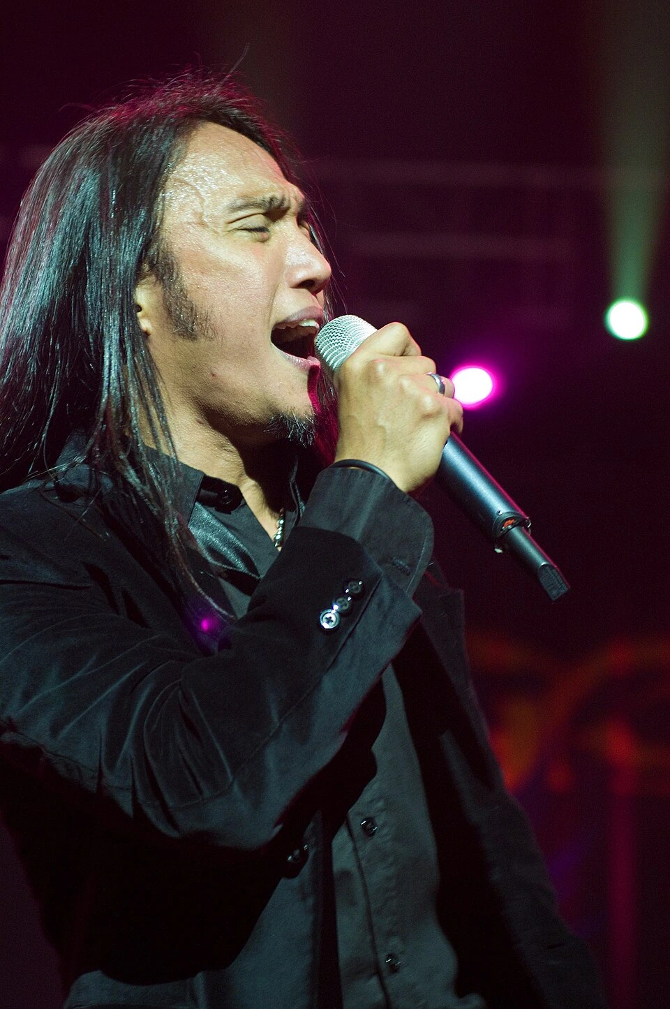 Arnel Pineda Journey Net Worth: How Much He’s Worth