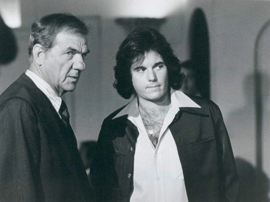 Net Worth Desi Arnaz Jr: Estimate, Sources, and How to Verify