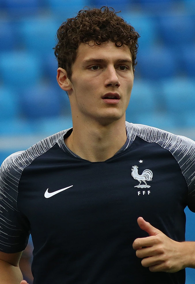 Benjamin Pavard in a France training top